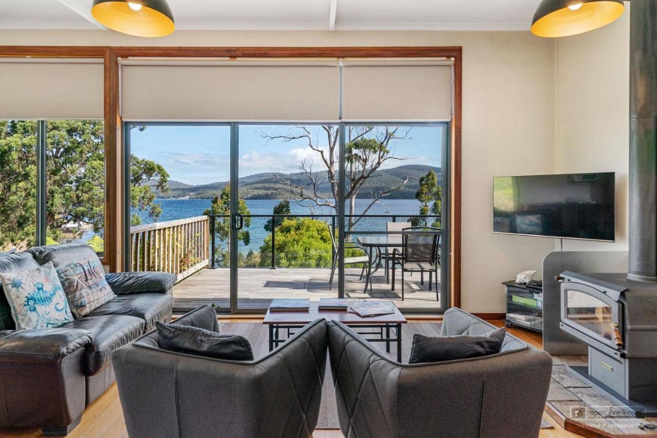 The Beach House- Private Jacuzzi And Wood Fire! Dover Bagian luar foto