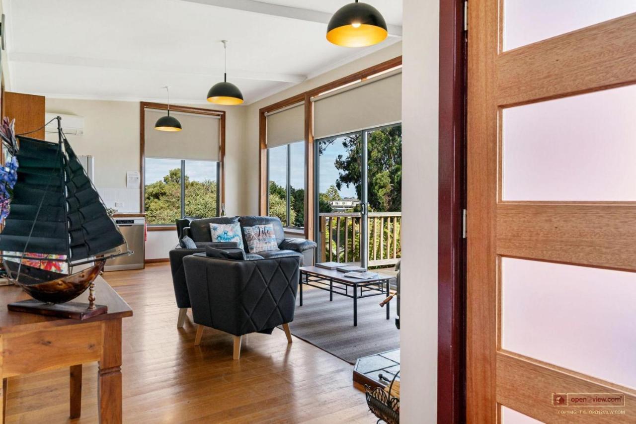 The Beach House- Private Jacuzzi And Wood Fire! Dover Bagian luar foto
